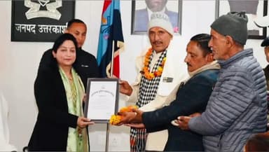 जोशियाड़ा: पुलिस लाइन ज्ञानसू में एसपी कमलेश उपाध्याय ने सेवानिवृत कर्मचारियों को भावभीनी विदाई देकर उज्जवल भविष्य की कामना की