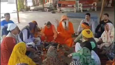 गरौठा: गुरसराय में तालाब माता मंदिर पर हवन, अमेरिकन हिंदू एसोसिएशन की सनातन संस्कृति संपर्क यात्रा पहुँची