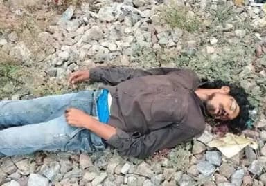 జడ్చర్ల: జడ్చర్ల సమీపంలోని ఆలూరు రైల్వే గేట్ వద్ద రైలు నుంచి జారిపడి యువకుడి మృతి