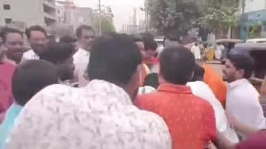 భువనగిరి: భువనగిరి జిల్లా కేంద్రంలోని ప్రభుత్వ విప్లమా దగ్ధం చేసిన బిజెపి నాయకులు