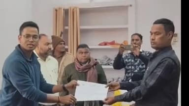 बेल्थरा रोड: बेल्थरारोड में एसआईआर कार्य की प्रगति पर 30 बीएलओ को एसडीएम ने किया सम्मानित