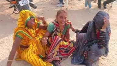 राठ: नदना गांव के पास तेज रफ्तार दो मोटरसाइकिलों के बीच हुई भीषण भिड़ंत, 2 युवकों की मौत, महिला सहित 3 लोग घायल