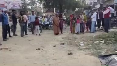 खुर्जा: खुर्जा जंक्शन चौकी क्षेत्र में देसी शराब के ठेके के सामने नाले में मिला युवक का शव
