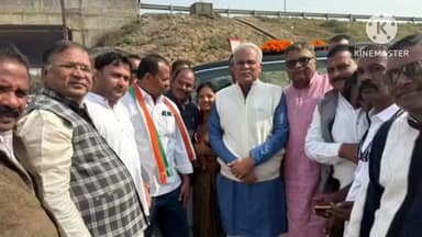 बलौदाबाज़ार: बलौदाबाजार के कांग्रेस नेताओं ने ग्राम सांकरा में पूर्व मुख्यमंत्री भूपेश बघेल से मुलाकात की और उनका स्वागत किया