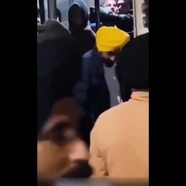 ਖਰੜ: ਕੁਰਾਲੀ ਵਿਖੇ ਮੁੱਖ ਮੰਤਰੀ ਪੰਜਾਬ ਨੈ ਬਸ ਸਟੈਂਡ ਤੇ ਖੜੀਆਂ ਸਵਾਰੀਆਂ ਨਾਲ ਕੀਤੀ ਮੁਲਾਕਾਤ, ਸੋਸ਼ਲ ਮੀਡੀਆ ਤੇ ਵੀਡੀਓ ਕੀਤੀ ਸਾਂਝੀ