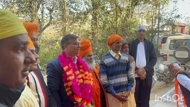 चच्योट: नरेश चौहान ने महादेव गुरुद्वारे का दौरा किया