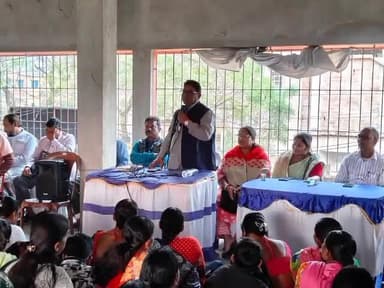 মথুরাপুর ২: কাশিনগর অঞ্চলের পক্ষ থেকে অঞ্চল ভিত্তিক SIR ও সাংগঠনিক পর্যালোচনায সভায় উপস্থিত রায়দিঘির বিধানসভার বিধায়ক