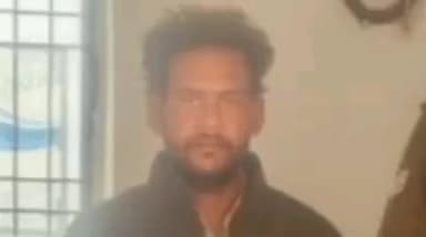 चकिया: थाना इलिया पुलिस ने डेहरी कला से 1 वांछित अभियुक्त को किया गिरफ्तार