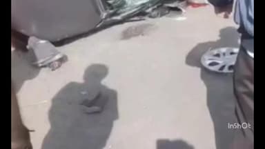 महू के उमरी खेड़ा में कर्क का संतुलन बिगड़ने से कार पलटी