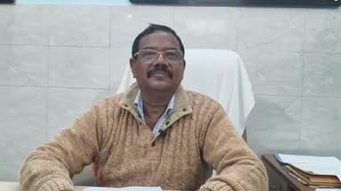 लोहरदगा: लोहरदगा में नवनियुक्तों का उत्साह चरम पर, स्वास्थ्य जांच के लिए सदर अस्पताल में लगी लंबी कतार