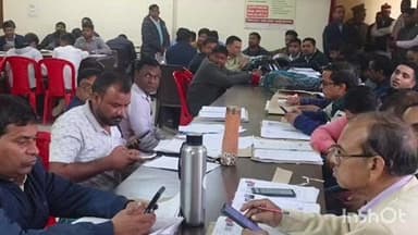 दातागंज: दातागंज क्षेत्र में SIR के कार्य में लगे बीएलओ को SDM ने समय बढ़ाने के निर्देश दिए हैं