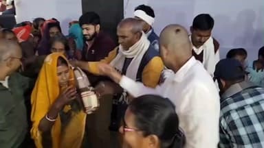 बीरपुर: पर्रा में दिवंगत सीपीआई नेता सुरेश प्रसाद सिंह के श्राद्धकर्म पर 1000 लोगों को कंबल मिला