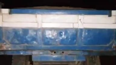 चाकुलिया: चाकुलिया पुलिस ने अवैध बालू से लदे ट्रैक्टर को ज़ब्त किया