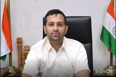 నవాబ్పేట: కరీంపూర్ గ్రామ కార్యదర్శి సస్పెండ్ : జిల్లా కలెక్టర్ ప్రతిక్ జైన్