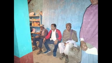 দুবরাজপুর: নাকড়াকোন্দায় গৃহ সম্পর্ক অভিযানে বিজেপি বিধায়ক অনুপ কুমার সাহা