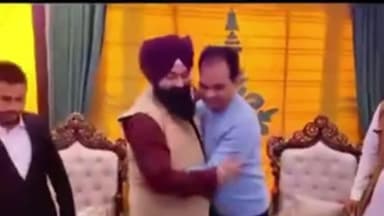 ਫਗਵਾੜਾ: ਪੰਜਾਬ ਅਨੁਸੂਚਿਤ ਜਾਤੀ ਕਮਿਸ਼ਨ ਦੇ ਚੇਅਰਮੈਨ ਜਸਵੀਰ ਗੜ੍ਹੀ ਨੇ ਦਰਵੇਸ਼ ਪਿੰਡ ਚ ਕਿਹਾ ਨਸ਼ਾ ਤਸਕਰਾਂ ਤੇ ਗੈਂਗਸਟਰਾਂ ਨੂੰ ਬਰਦਾਸ਼ਾਤ ਨਹੀਂ ਕਰਾਂਗੇ