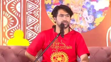 शिवपुरी नगर: शिवपुरी में बागेश्वर धाम का दिव्य दरबार: शादी की चिंता और प्रेम विवाह की इच्छा लेकर पहुंचे श्रद्धालु