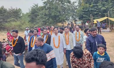 ଝରିଗାଁ: ବିଞ୍ଜିଲି ଠାରେ ଅନୁଷ୍ଠିତ ଫୁଟବଲ ଟୁର୍ନାମେଣ୍ଟ ରେ ଯୋଗଦେଲେ ନବରଙ୍ଗପୁର ପୂର୍ବତନ ସାଂସଦ