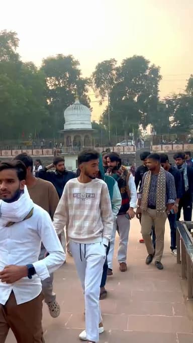 ये बस बुराई कर सकते बराबरी करने की तो ओ... नही है 🤣🤣🤣..!
Respect Girls help poor help animals
#apsgurjar #support #gwalior