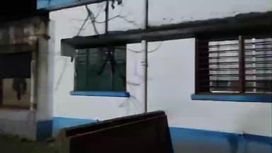 রানিনগর ১: বোরাকুলি গ্রামে পারিবারিক অশান্তির যেরে গলায় ফাঁস লাগিয়ে আত্মহত্যার চেষ্টা এক গৃহবধুর