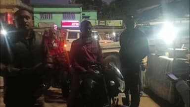 गोमिया: तेनु चौक सहित कई सड़क मार्गों पर पुलिस ने अपराध नियंत्रण के लिए की वाहन जांच तेज