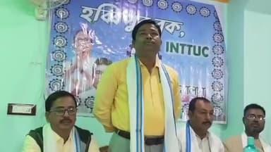 হবিবপুর: গাজোলে মুখ্যমন্ত্রীর সভা ঘিরে প্রস্তুতি সভার আয়োজন হবিবপুরে তৃণমূলের শ্রমিক সংগঠনের INTTUC-র পক্ষ থেকে