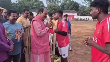 ଭଞ୍ଜନଗର: ଭଞ୍ଜନଗରରେ ଚାଲିଥିବା ଭଞ୍ଜ ଟ୍ରଫି ୨୦୨୫ର ଫାଇନାଲ ମ୍ୟାଚ୍, ମରାଠା ଏକାଦଶ ଚାମ୍ପିୟନ