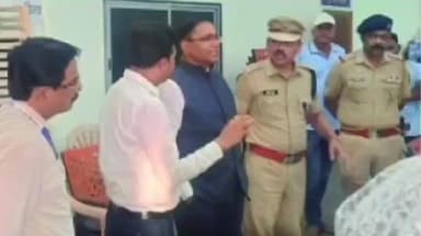 खामगाव: जिल्हाधिकारी आणि जिल्हा पोलीस अधीक्षकांनी खामगावातील सिलिंग कक्षा ला दिली भेट व केली पाहणी