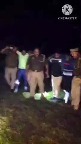 मुसाफिरखाना: मुसाफिरखाना पुलिस की मुठभेड़ में दो शातिर गोकश को पैर में लगी गोली, असलहा व गोकशी के उपकरण बरामद