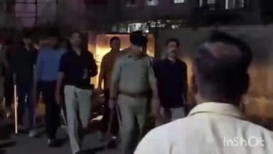 અમરોલી ખાતે આવેલા અંજલિ ઇન્ડસ્ટ્રીઝમાં ભયભીંત પોસ્ટર ના કારણે ક્રાઈમ બ્રાન્ચ અને અમરોલી પોલીસ દ્વારા પેટ્રોલિંગ કર્યું