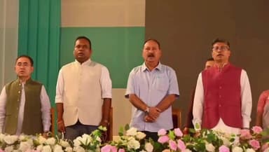 চাৰিদুৱাৰ: নদুৱাৰ সমষ্টিৰ বাৰেচহৰীয়া ভাওনা ক্ষেত্ৰত মহিলা উদ্যমিতা আচঁনিৰ চেক বিতৰণ কৰাৰ উদ্দেশ্যৰে বিশেষ সভা অনুষ্ঠিত