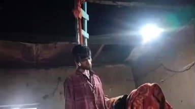 तोरपा: तोरपा के एनएचपीसी में 25 वर्षीय युवक ने घर में फांसी लगाकर आत्महत्या की