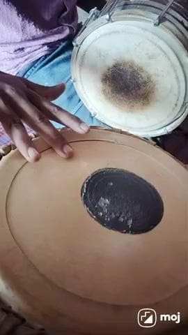 #Bhahut hi acha bajate hai tabla