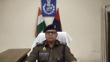 नौगढ़: थाना कपिलवस्तु क्षेत्र में एक लड़की का आपत्तिजनक फोटो वायरल कर ब्लैकमेल करने के आरोप में अभियुक्त हुए गिरफ्तार: ASP