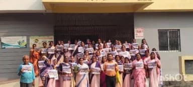 छौड़ाही: पीएचसी छौराही में मतदाता जागरूकता अभियान, आशा एवं फैसिलिटेटर को पंपलेट वितरित कर मतदान के लिए किया प्रेरित