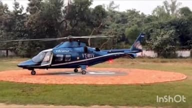 नुआंव: रामगढ़ हाई स्कूल के मैदान में पहुंचे पूर्व मुख्यमंत्री अखिलेश यादव, हजारों लोगों की रही भीड़