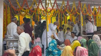 बकानी: बकानी के जुलानिया मोहल्ला स्थित श्री राम मंदिर पर अन्न कूट का आयोजन हुआ