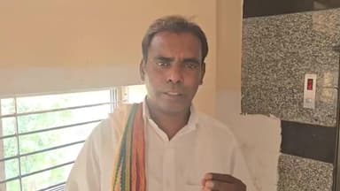 માલપુર: ધનકુવા તરફ જવાનો વર્ષો રસ્તો ફોરેસ્ટ વિભાગે બંધ કરી દેતા તેને ખોલવા વાલ્મિકી સંગઠનના અગેવાને મામલતદારને આવેદનપત્ર આપ્યું