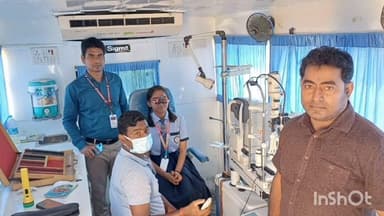 बरवाडीह: शांतिनिकेतन स्कूल बरवाडीह में सोमवार सुबह 11 बजे नेत्र जांच शिविर का आयोजन किया गया