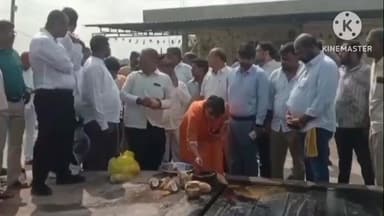 బెల్లంపల్లి: తాండూర్ లో సిసిఐ ద్వారా పత్తి కొనుగోలు కేంద్రాలను ప్రారంభించిన కలెక్టర్