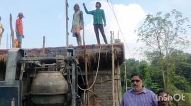 ପାରଳାଖେମୁଣ୍ଡି: ଆର ଉଦୟଗିରି: ଜମାଢ଼ିହ ଠାରେ ପିଏମ ଜନମନ କାର୍ଯ୍ୟାଳୟ ଗୃହ କାର୍ଯ୍ୟ ଜାରି ରହିଥିବା ବେଳେ ଏହାର ତଦାରଖ କଲେ ସ୍ଥାନୀୟ ଅଧିକାରୀ ମାନେ