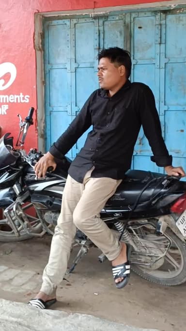 #बाकी #पैसे मांगने पर #साला #गुटखा #खाने लगा #comedy #funny #trending #viral #fun #entertainment #memes #followme