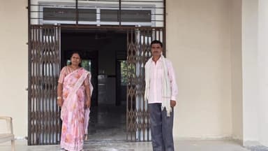 आनंदपुरी: जिला प्रमुख ने उदयपुरा बड़ा में निर्माणाधीन पीएचसी के निर्माण कार्य में लापरवाही पर ठेकेदार को फटकारा