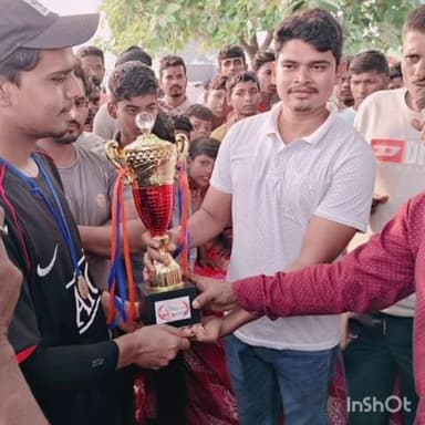 सतगावां: केपीएल टूर्नामेंट के फाइनल में शिवपुर ने नासरगंज को 8 विकेट से हराया