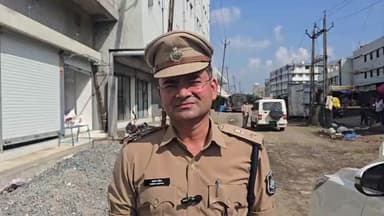 માંડવી: અસમાજિક તત્વોના ત્રાસને લઈને સાયણ, કીમ સહિતની GIDC માં પોલીસ બંદોબસ્ત ગોઠવવામાં આવ્યો