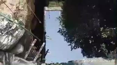 குமாரபாளையம்: பள்ளிப்பாளையத்தில் போர்வெல் குழாய்களில் சாயக்கழிவு நீர் கலந்ததால் பொதுமக்கள் அதிருப்தி அடைந்துள்ளனர்