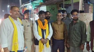 सिकंदरा विधानसभा क्षेत्रसे जन सुराज का प्रत्याशी सुभाष पासवान के द्वारा गरही में चलाया गया जनसंपर्क अभियान