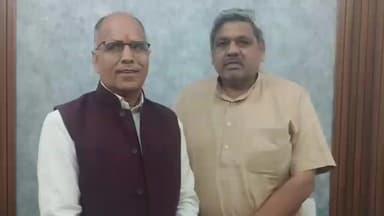 सूरजगढ़: सूरजगढ़ नगरपालिका के चेयरमैन प्रतिनिधि सेवाराम गुप्ता ने जल मंत्री से जलापूर्ति व अन्य समस्याओं पर चर्चा की