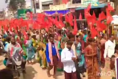 భూమి సమస్యల పరిష్కారాం కోసం మక్కువ మండలంలో రైతు కూలీ సంఘం ఆధ్వర్యంలో మహా ధర్నా