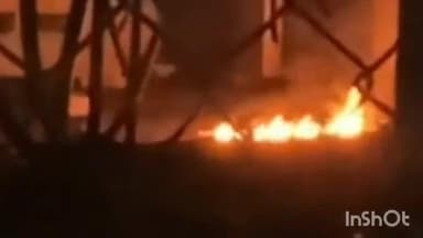 మానకొండూరు: అన్నారం గ్రామంలో అర్ధరాత్రివేళ సెల్ టవర్ కు మంటలు, భయాందోళనలో గ్రామస్థులు